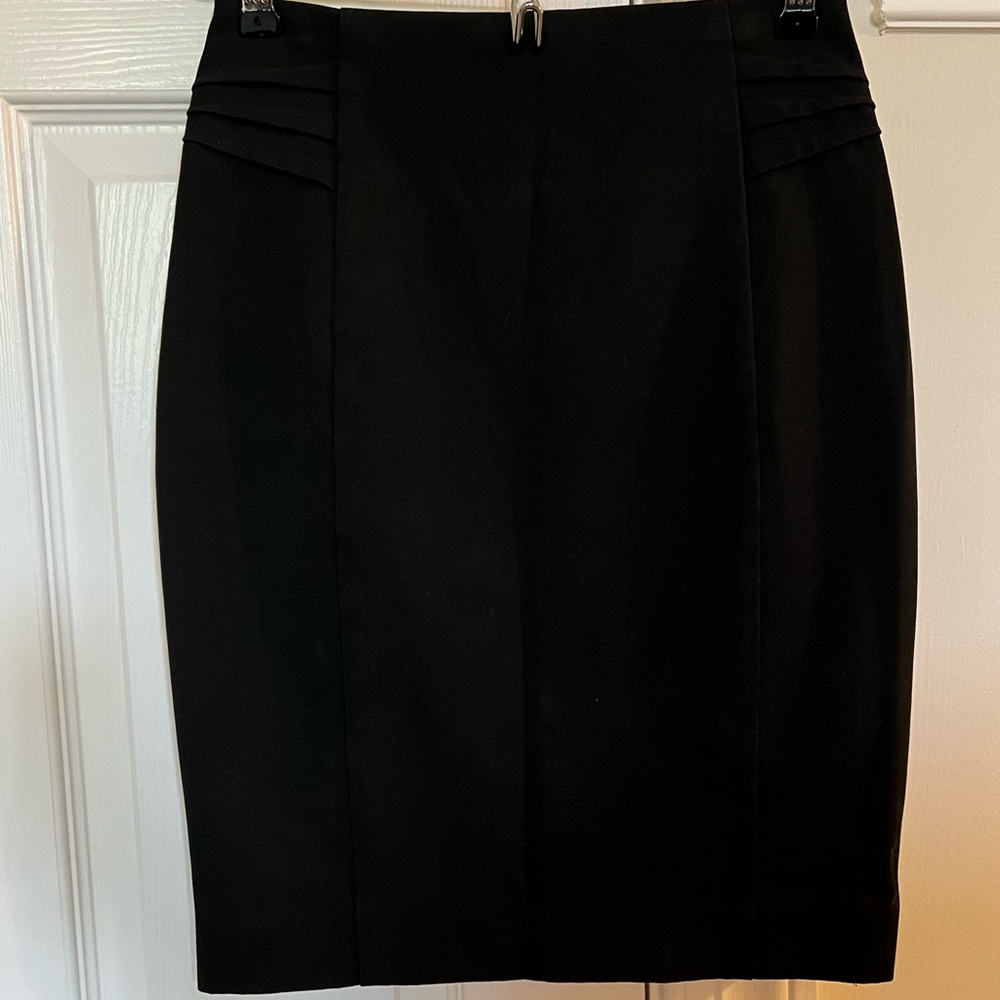 Express Black Pleated Pencil Skirt Knee-Length